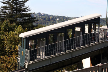 Tren de cremallera en Pau
