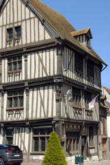 Ville de Vernon, Maison du Temps Jadis, demeure à pans de bois (XVe siècle), aujourd'hui l'Office...