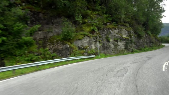 Fahrt auf Strasse 650 nach Gudbrandsjuvet, Norwegen