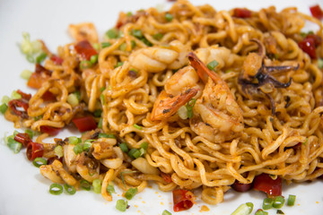 Fried Thai Mama Instant Noodles