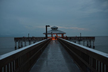 Fototapeta premium Jetty in the Dark II 