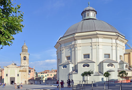 veduta panoramica di alcuni angoli di Loano, Liguria, Italia