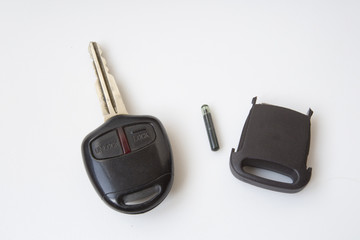 Production of automobile keys. Cloning of car transporders and chips.