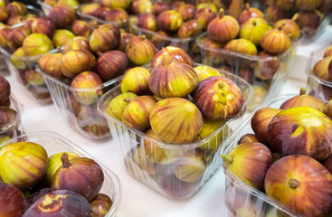Ripe figs for sale at the city farmers market