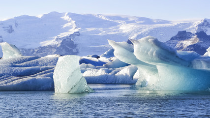 Icebergs at Jökulsárlón Glacier Lagoon, Vatnajökull National Park, Höfn, Iceland South Coast