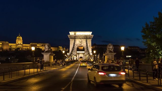 Traffic at the Chain Bridge in Budapest 04 (4k UHD time lapse)