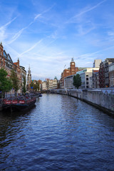Naklejka na ściany i meble アムステルダムの川と花市場と街並み