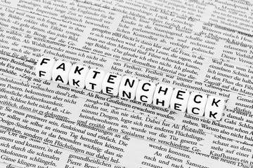 Fototapeta premium Faktencheck