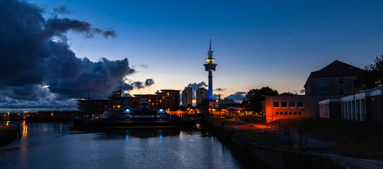 Bremerhaven bei Nacht