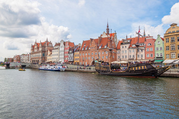 Fototapeta na wymiar Gdansk old town and famous crane. Gdansk. Poland
