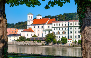 Fototapeta na wymiar Dreiflüssestadt Passau
