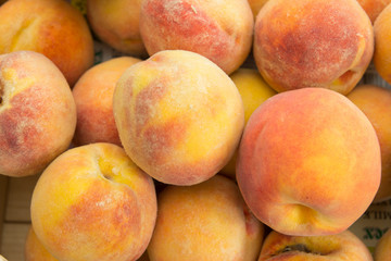 peaches in box