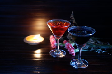 martini cocktail on wooden table and cocktail party