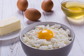 Cottage cheese with eggs