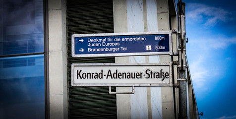 Konrad-Adenauer-Straße © JayAr