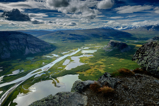 Blick vom Skierfe auf das Rapadalen-Delta, Lappland, Schweden