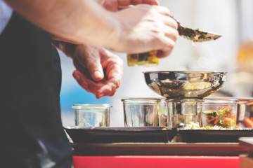 Vegetarischer salat zubereitung (Probier Portionen)