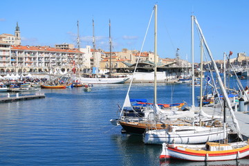 Fototapeta na wymiar La ville maritime de Sète, la petite Venise Languedocienne, Hérault, Occitanie, France