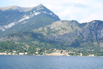 Fototapeta premium Bellagio, le luxueux village sur les rives du lac de Come, Italie 