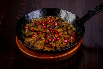 Roasted liver with pomegranet