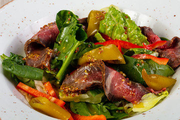 Salad with roastbeef