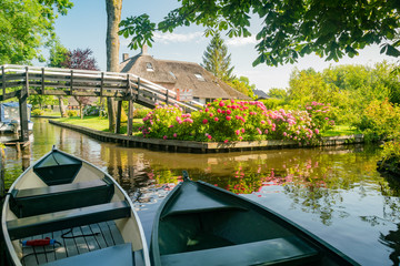 Beautiful canal view and traditional house of Giethoorn