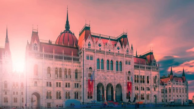 Parliament of Budapest at sunset. Time lapse. Zoom effect 