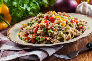 Bulgur salad with vegetables