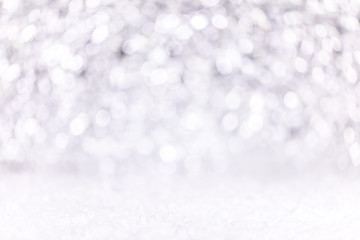 Festlicher Hintergrund in Silber und Weiß, Konzept Silvester oder Weihnachten