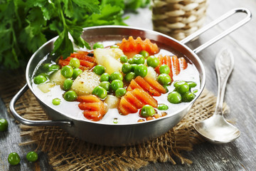 Soup with green peas
