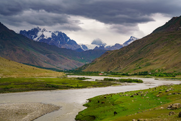 Naklejka na ściany i meble landscape with mountains and clouds (Leh Ladaks)