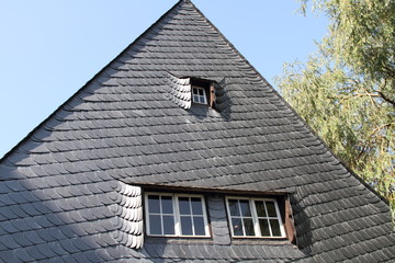 Hauddach mit Schiefer gedeckt 5