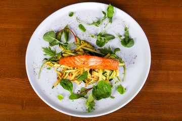 Grilled salmon with vegetables