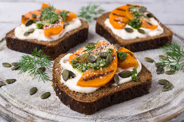 Sandwiches with roasted pumpkin
