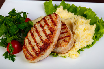 Grilled pork cutlet