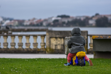Niño en parque