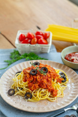 Spaghetti bolognese with tomato sauce
