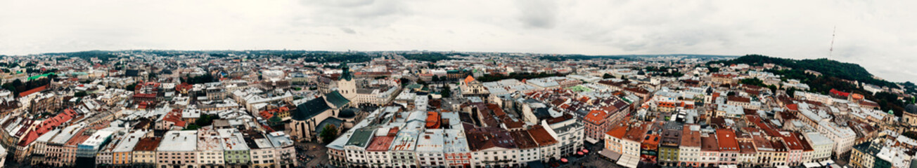 Fototapeta na wymiar a photos of the city from above