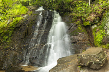Fototapeta na wymiar Juney Whank Falls Waterfall