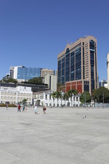 Obraz premium Prédios ao meio dia