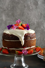 Rustic cake with cream