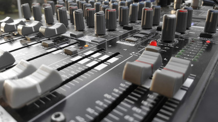 equalizer mixer BW