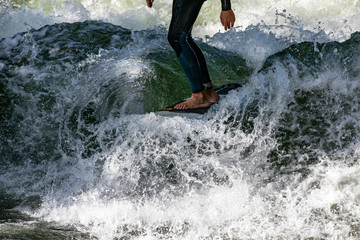 surfing munich eisbach