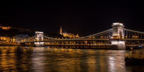 Fototapeta na wymiar The Chain Bridge in the night - Budapest - Hungary