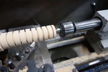 ものづくり　旋盤　加工