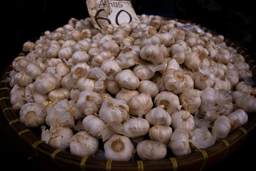 garlic basket, display, presentation, vegetable market, Philippine Ahus, 