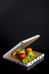 Caja de Pizza con frutas