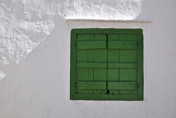 Paros