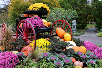 Wagon with fall flowers