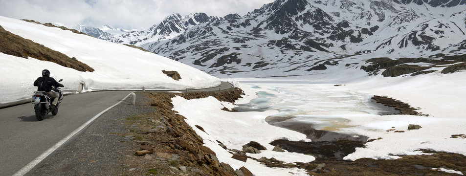 Gavia Pass, Dolomites